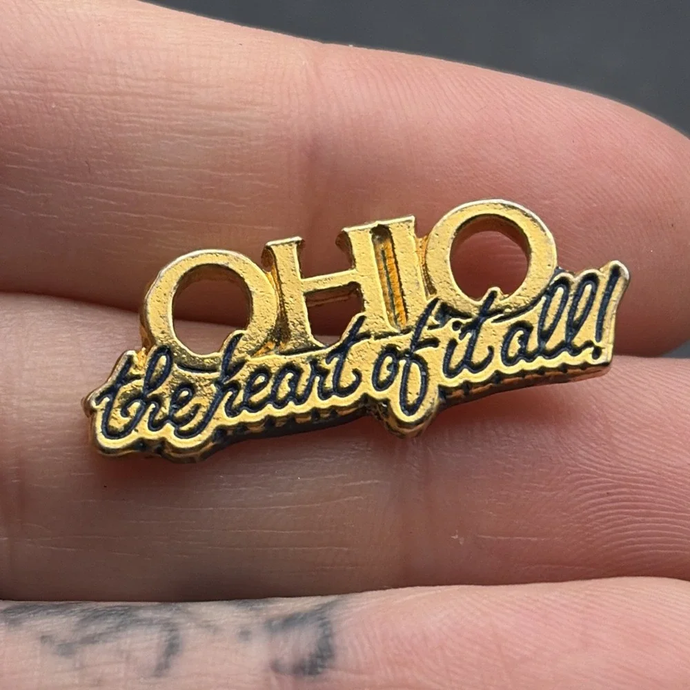 Ohio The Heart Of It All! Gold Tone Lapel Hat Pin‎